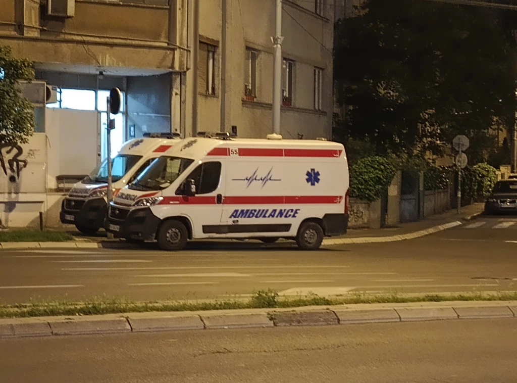 Hitna pomoć: Dve osobe lakše poveđene u udesu u Vojvode Stepe Foto: TANJUG/JELENA SAVIĆ