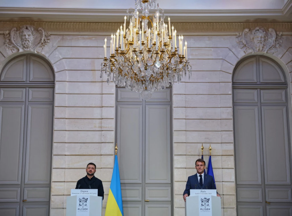 Emanuel Makron sa Zelenskim: Nadam se da će mir u Ukrajini biti postignut pre 2027. Foto: Pool Photo via AP/Sarah Meyssonnier