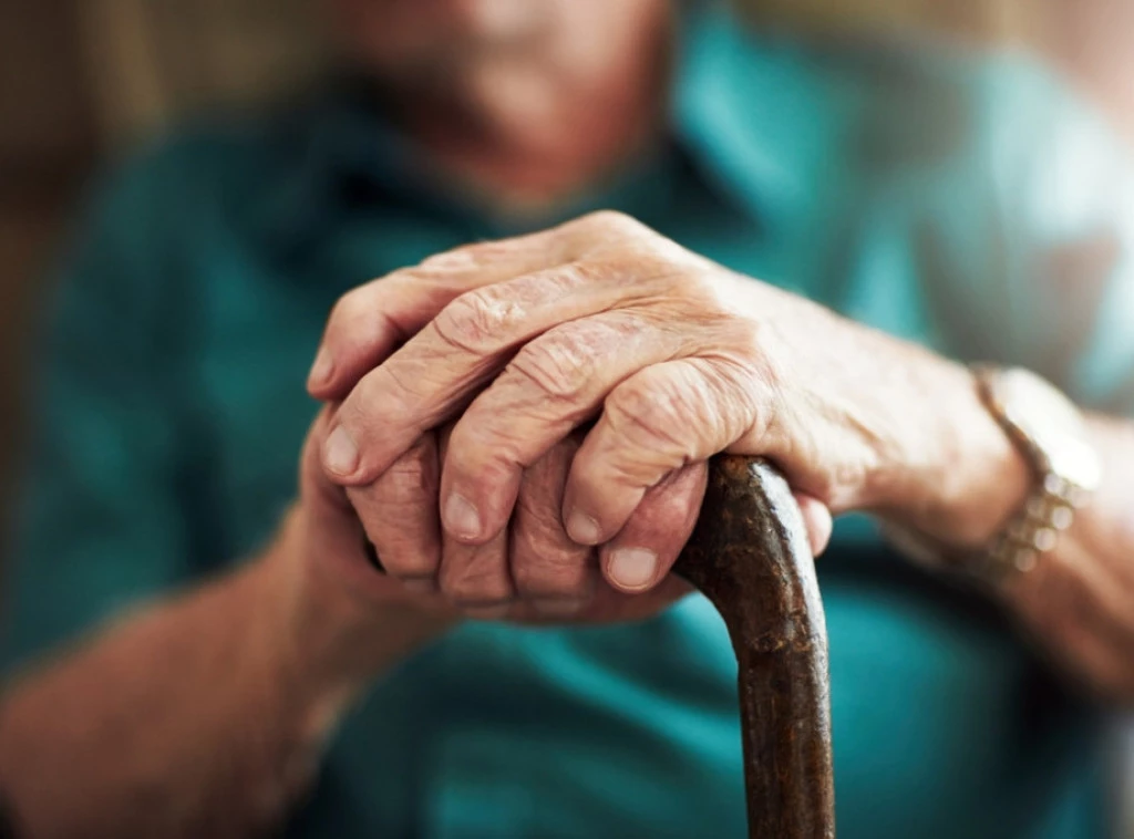 Opština Savski venac organizuje besplatne izlete za penizonere iz te opštine Foto: Shutterstock.com/PeopleImages.com - Yuri A