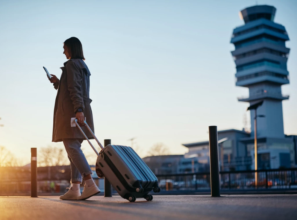 AMS Osiguranje: Putno zdravstveno osiguranje sve češće standard savremenih putovanja Foto: AMSO/ SHUTTERSTOCK/DRAZEN ZIGIC