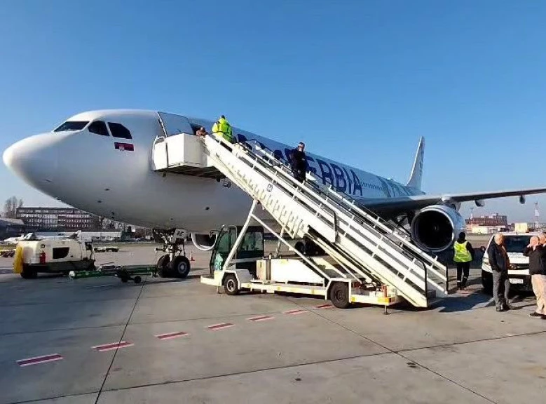 Avion Er Srbije poleteo iz Beograda za Dubai, evakuisaće oko 260 srpskih državljana Foto: TANJUG/Ministarstvo spoljnih poslova